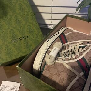Size 10 gucci tennis